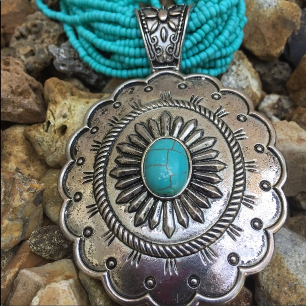 Silver pendant w Turquoise stone necklace